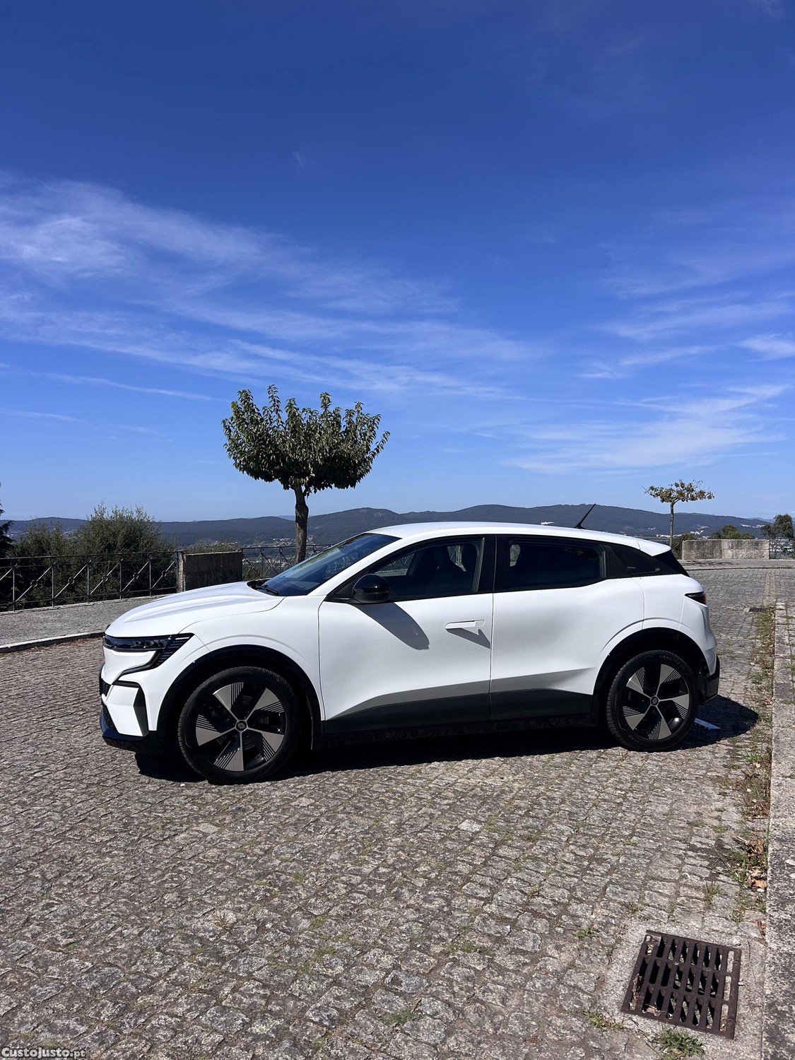 Renault Mégane E-Tech — fotografia 5