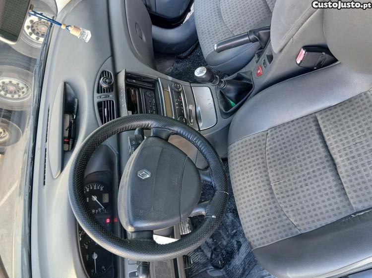 Renault Laguna 1.9dci - 03 foto 3