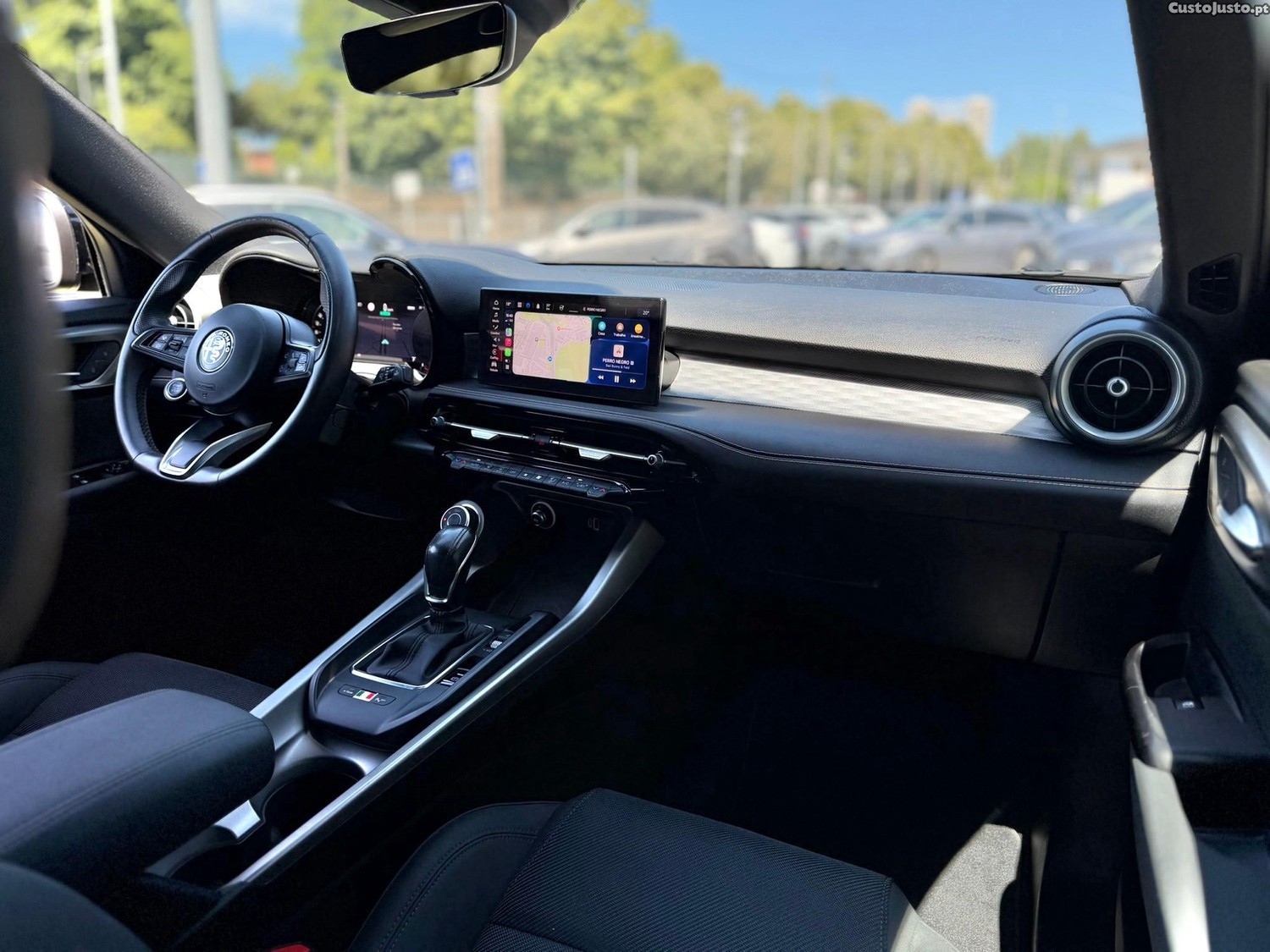 Alfa Romeo Tonale 1.3 Plug-In Hybrid TI e-AWD — fotografia 13