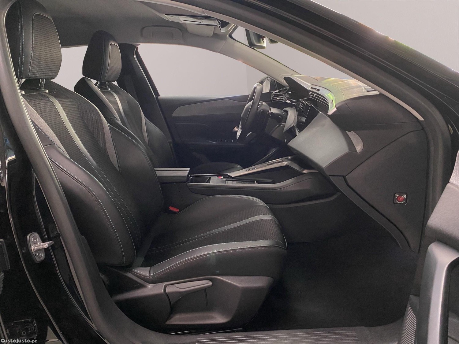 Peugeot 308 SW 1.2 PureTech Allure EAT8 — fotografia 5
