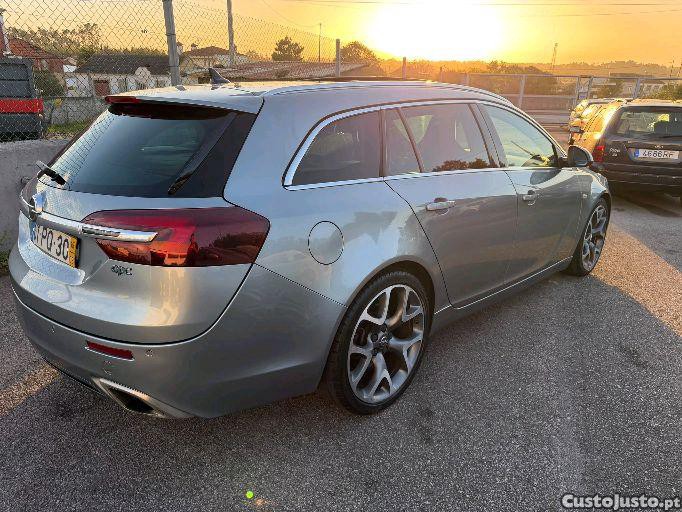 Opel Insignia Sport Tourer 2.8 V6 Turbo OPC 4x4 - 15 foto 3