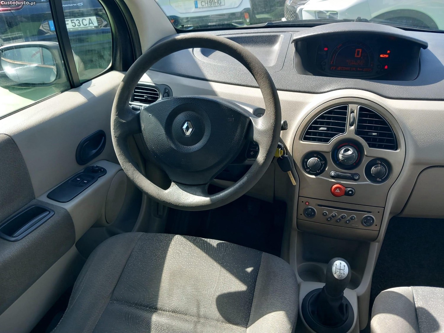 Renault Modus 1.2 Confort — fotografia 10