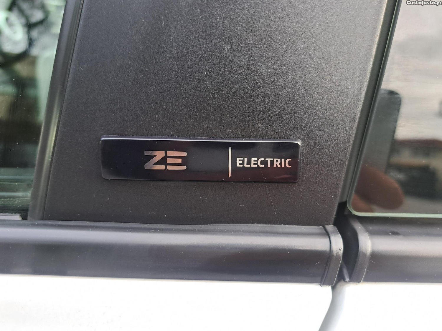 Renault Twingo 22Kwh Zen — fotografia 3