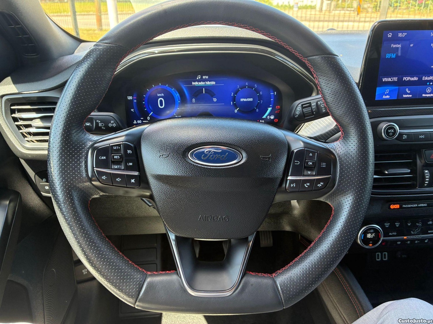 Ford Focus 1.0 EcoBoost Mild-Hybrid ST-Line X — fotografia 11
