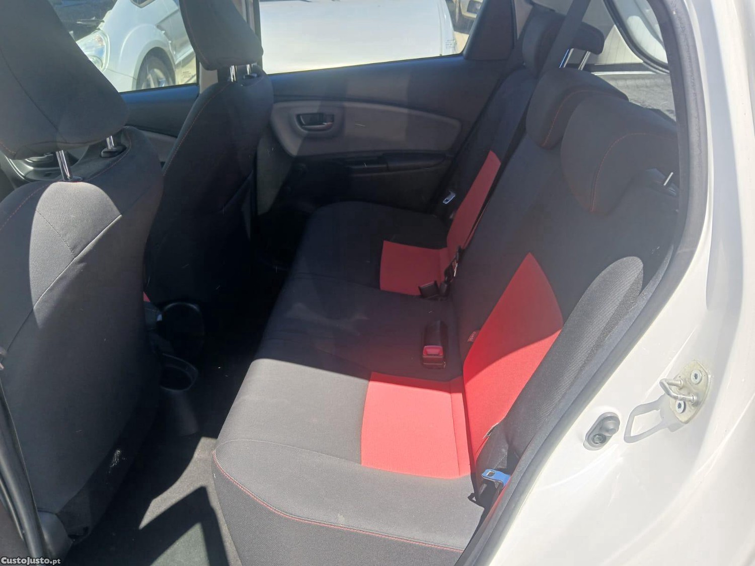 Toyota Yaris D4D - 16 foto 4