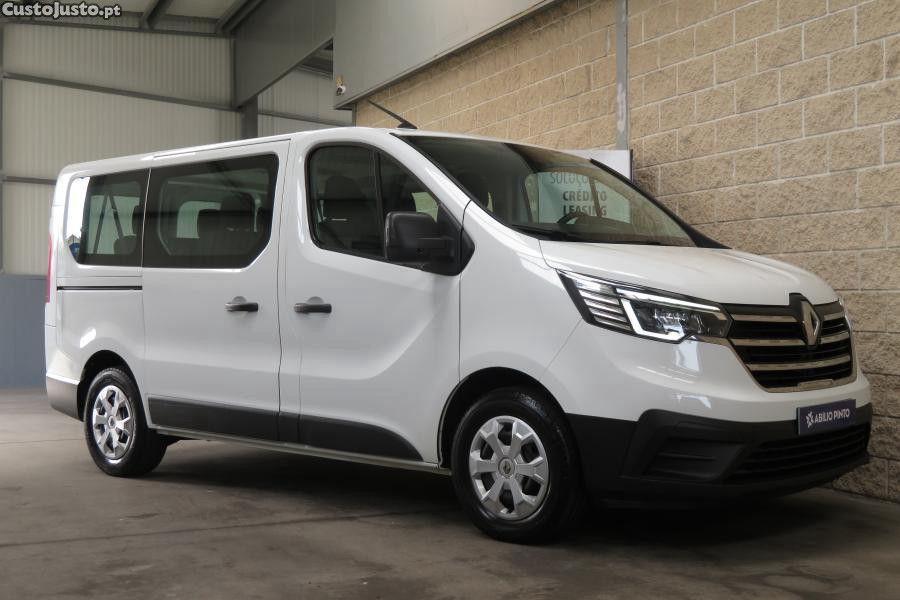 Renault Trafic 2.0 Blue dCi L1 Inte — fotografia 25