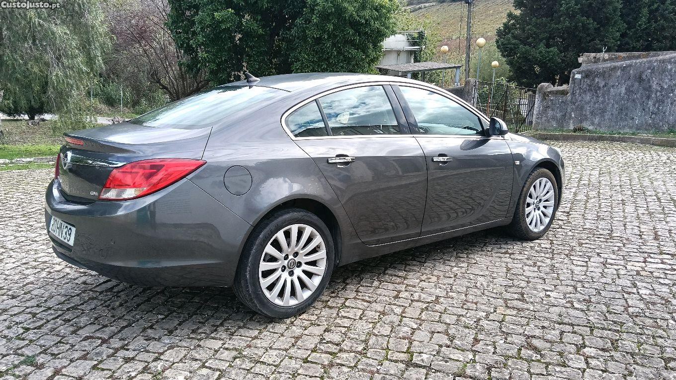 Opel Insignia 2.0 CDTi — fotografia 9