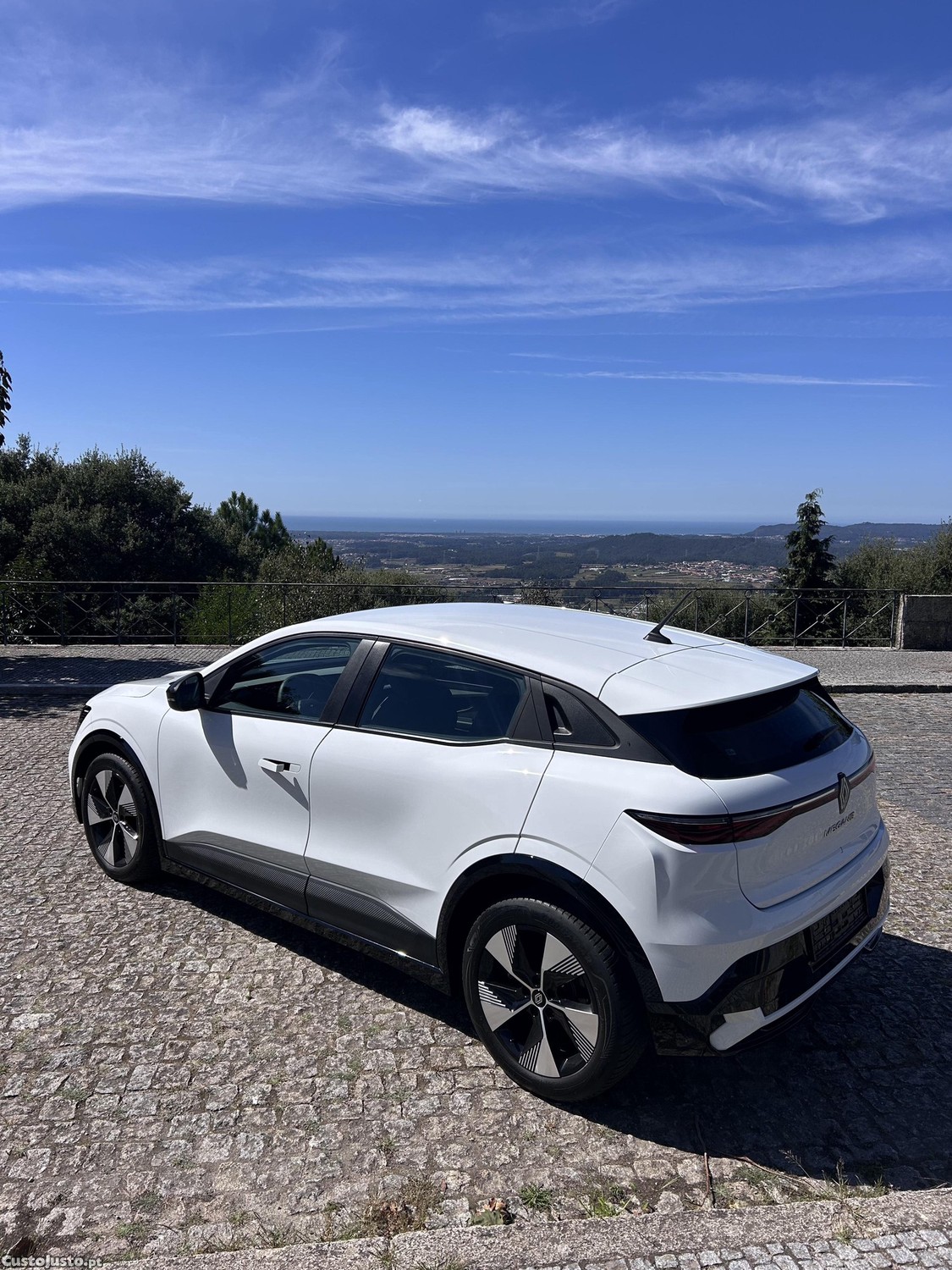 Renault Mégane E-Tech — fotografia 3