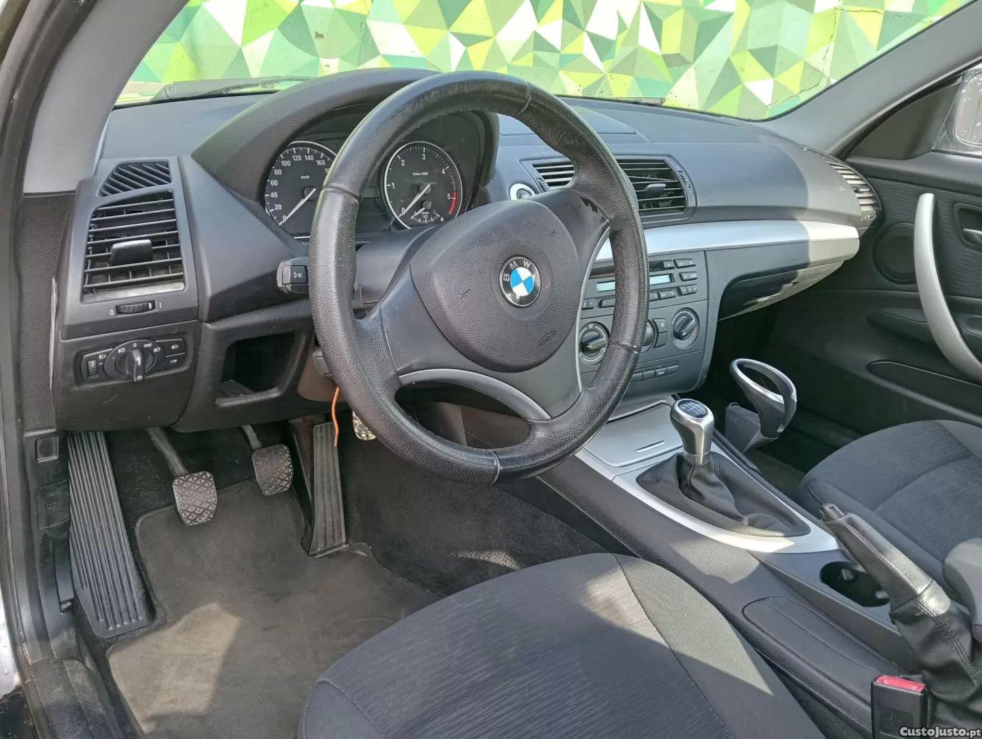 BMW 120 D limited edition lifestyle — fotografia 2