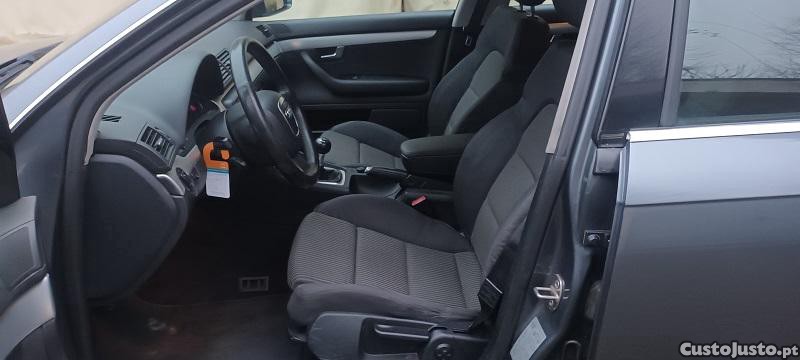 Audi A4 Avant 2.0 Tdi 140 cv — fotografia 2
