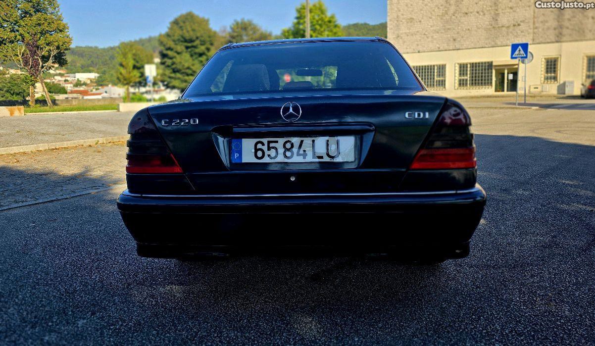 Mercedes-Benz C 220 Diesel Em Bom estado - 98 foto 5