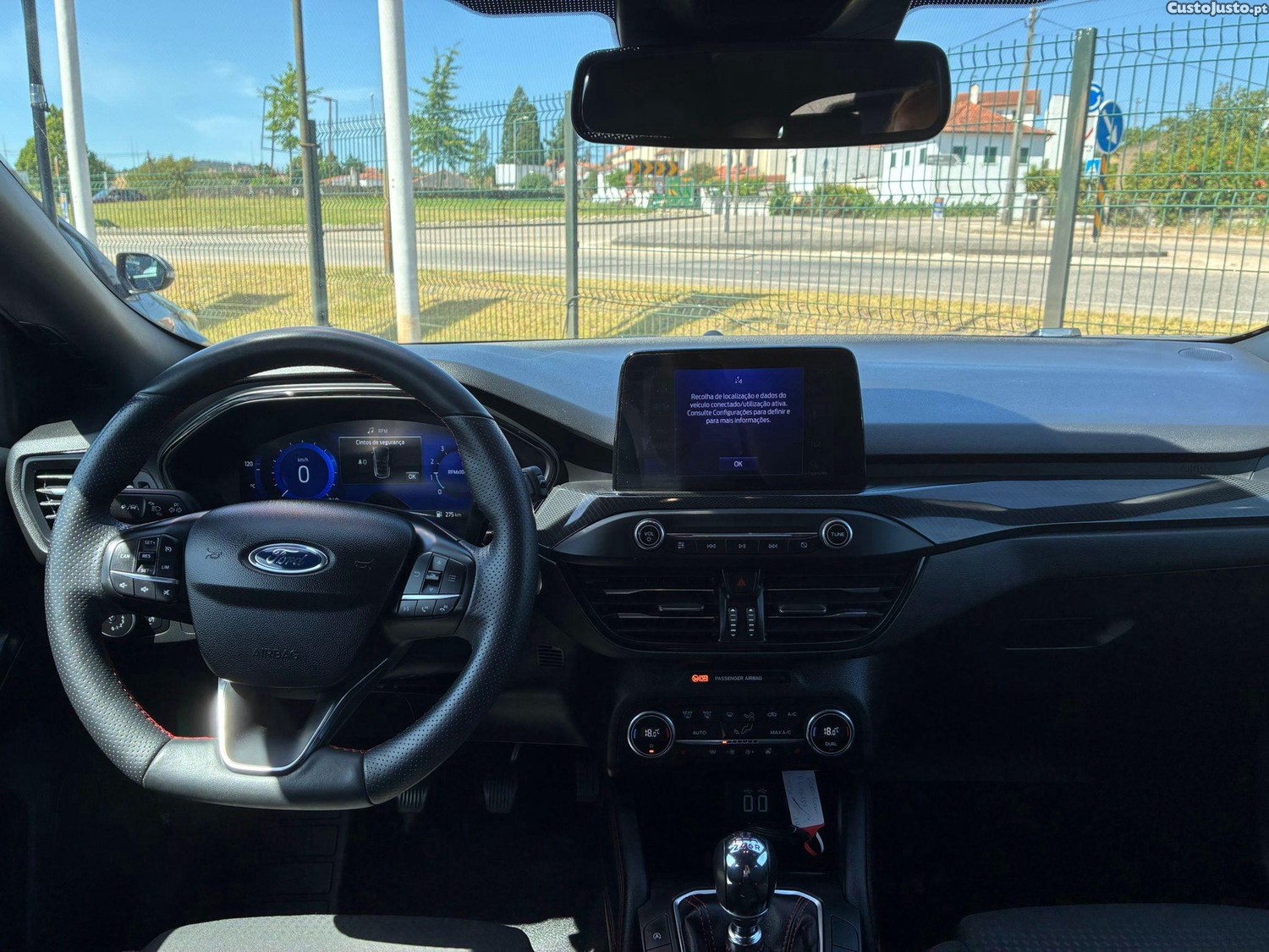 Ford Focus 1.0 EcoBoost Mild-Hybrid ST-Line X — fotografia 8