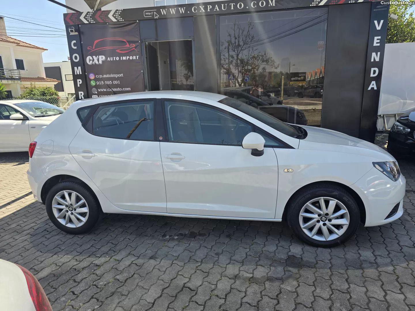 SEAT Ibiza 1.4 tdi reference — fotografia 8
