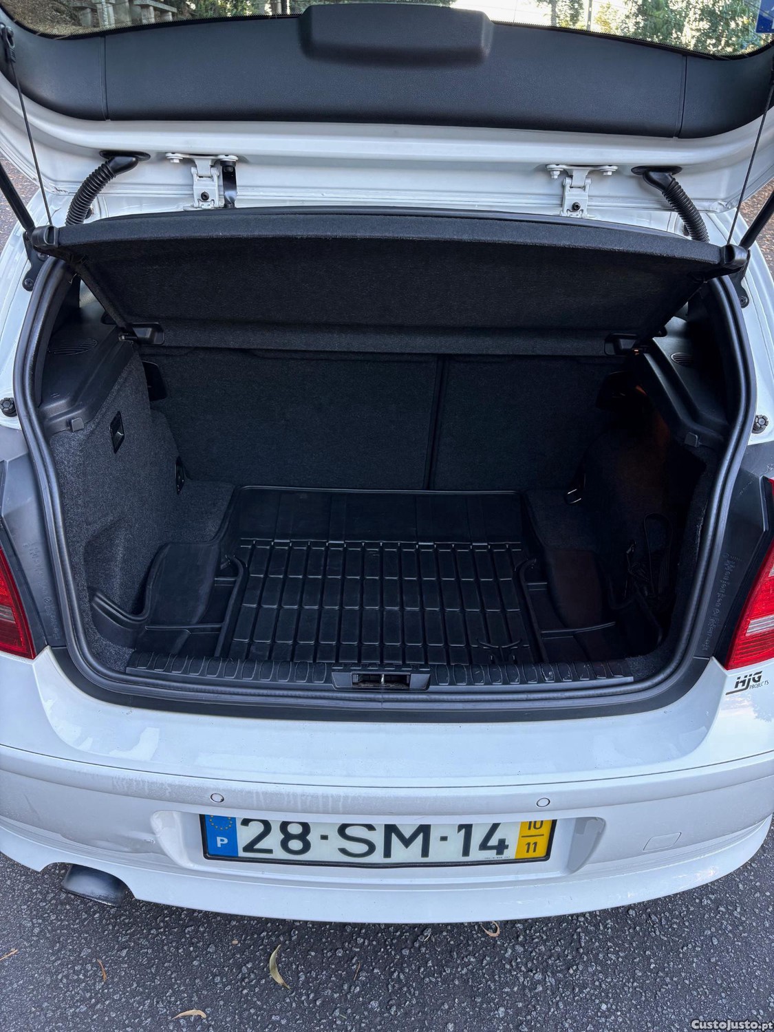 BMW 116 c/GPS 2.0d cv — fotografia 2