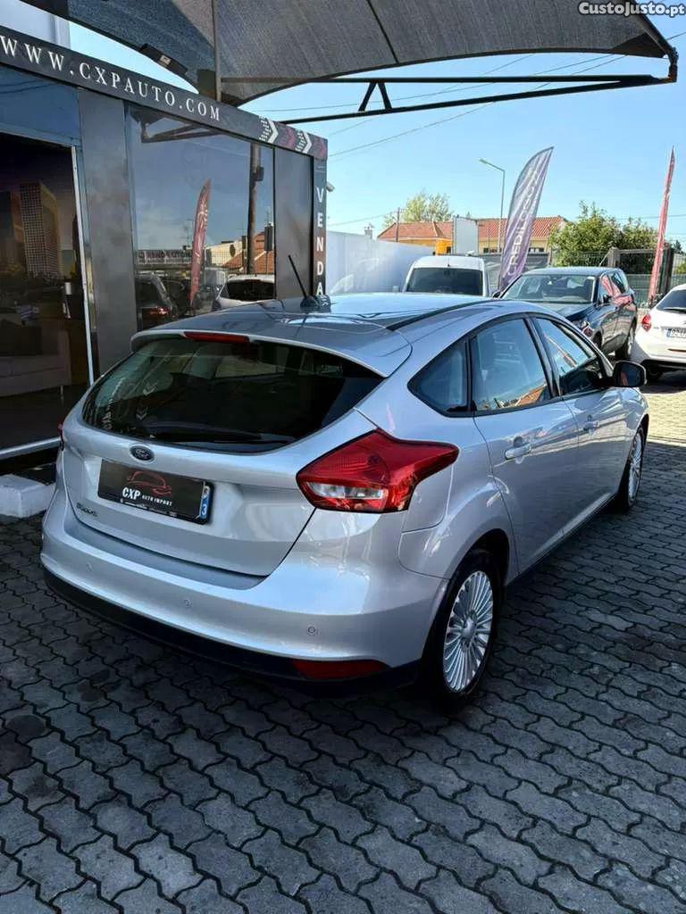 Ford Focus 1.5 ecoblue s&s aut. cool&connect — fotografia 15