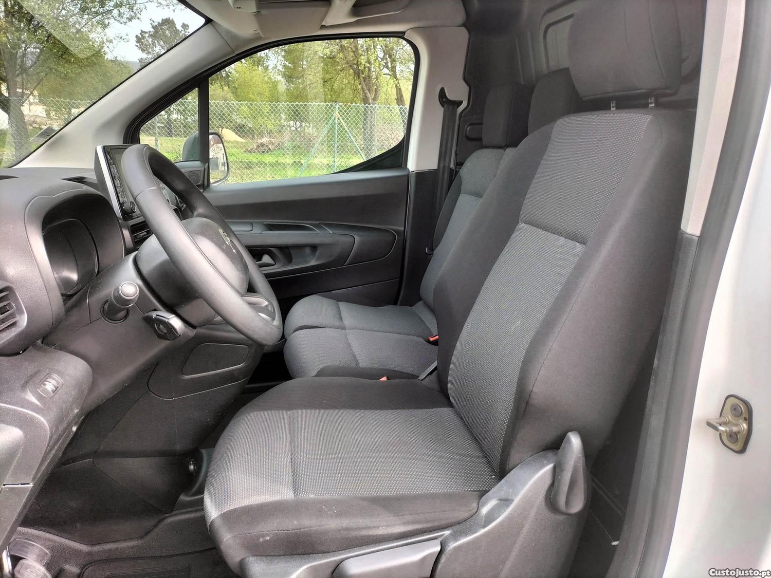 Citroën Berlingo 1.5HDI 100cv c/GPS — fotografia 9