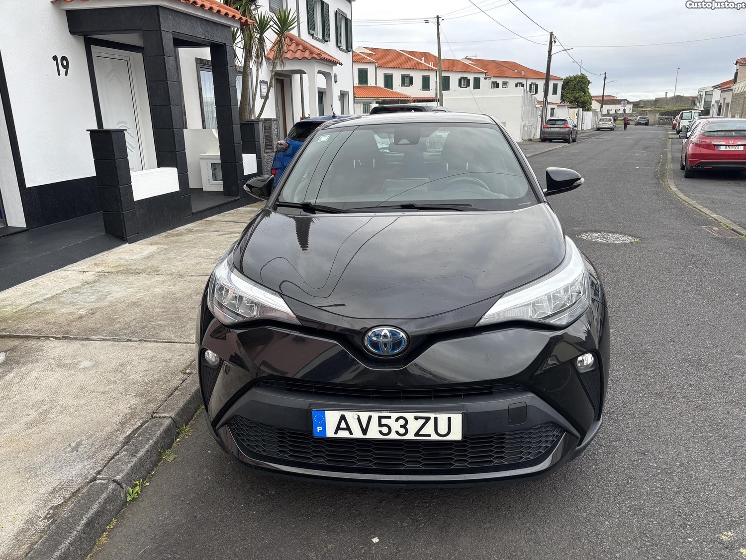 Toyota C-HR 1.8 Hybrid — fotografia 5