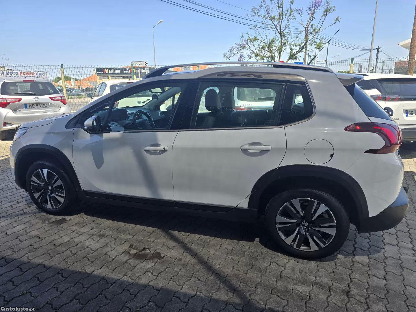 Peugeot 2008 1.2 puretech allure eat6 — fotografia 7