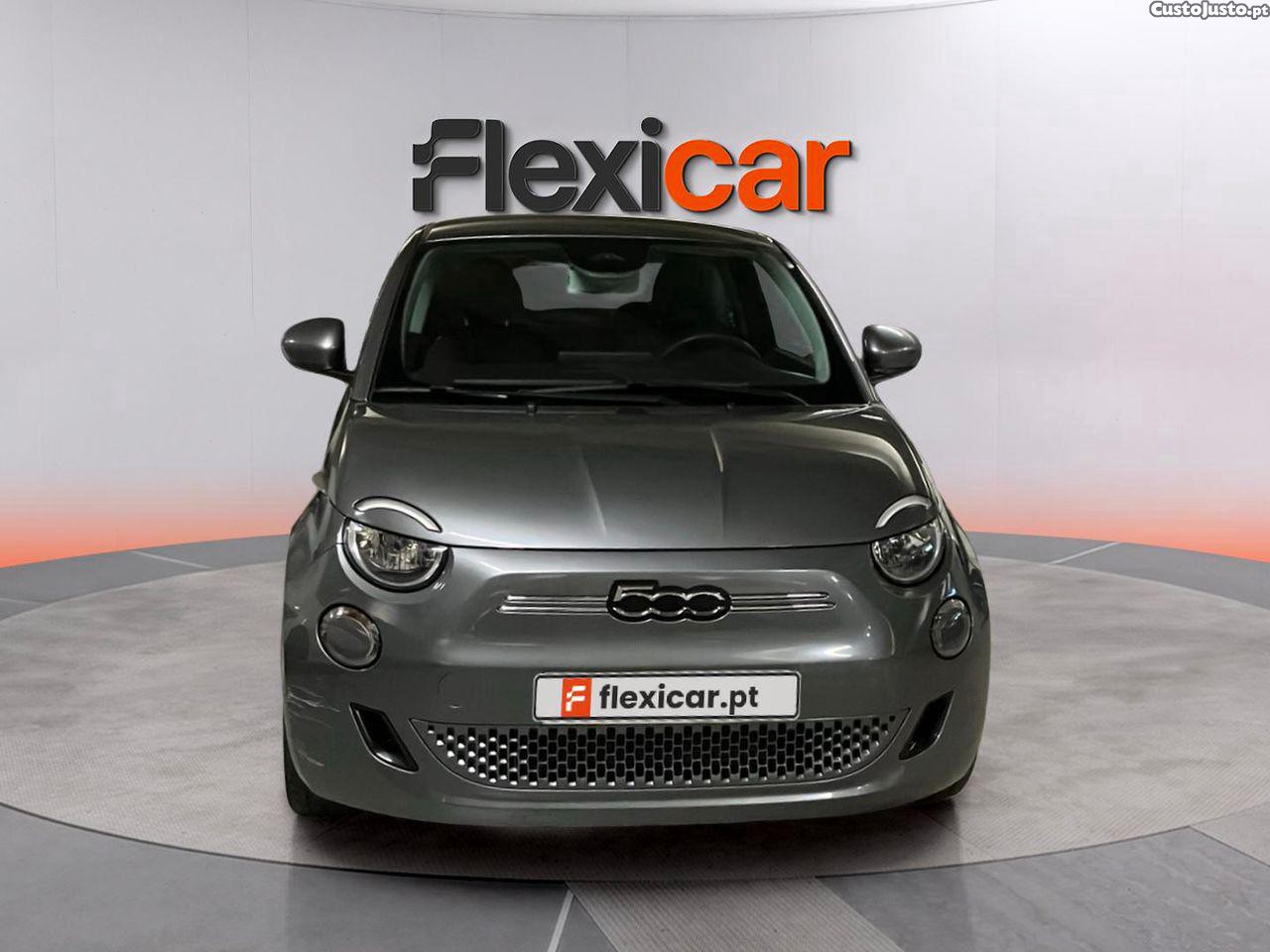 Fiat 500 e Icon Plus 42 KWh — fotografia 15