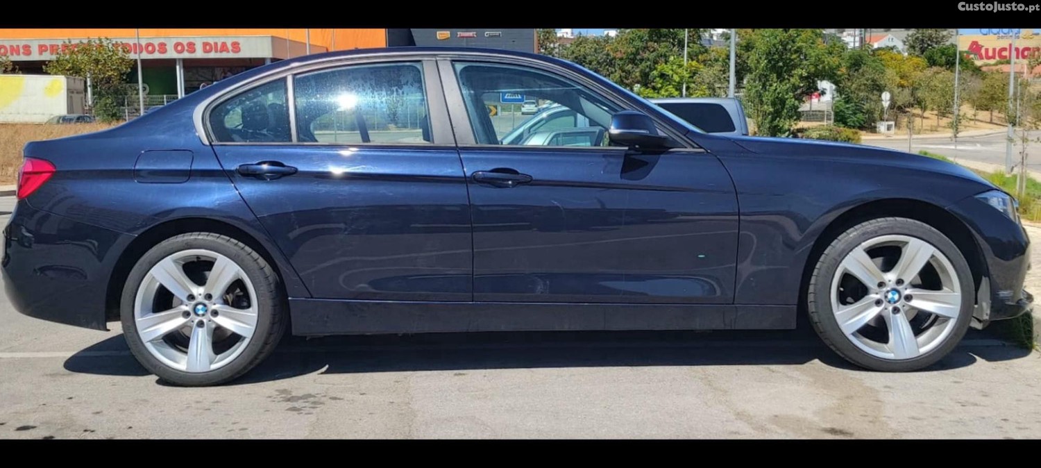 BMW 318 6H150000 — fotografia 6