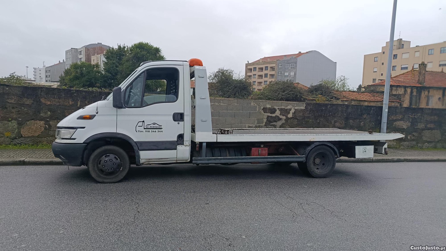 Iveco Daily daily 35/13 pronto socorro — fotografia 3