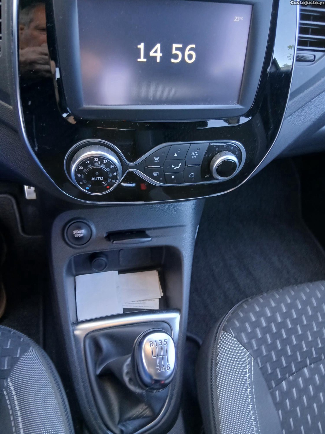Renault Captur Intense 110CV — fotografia 5