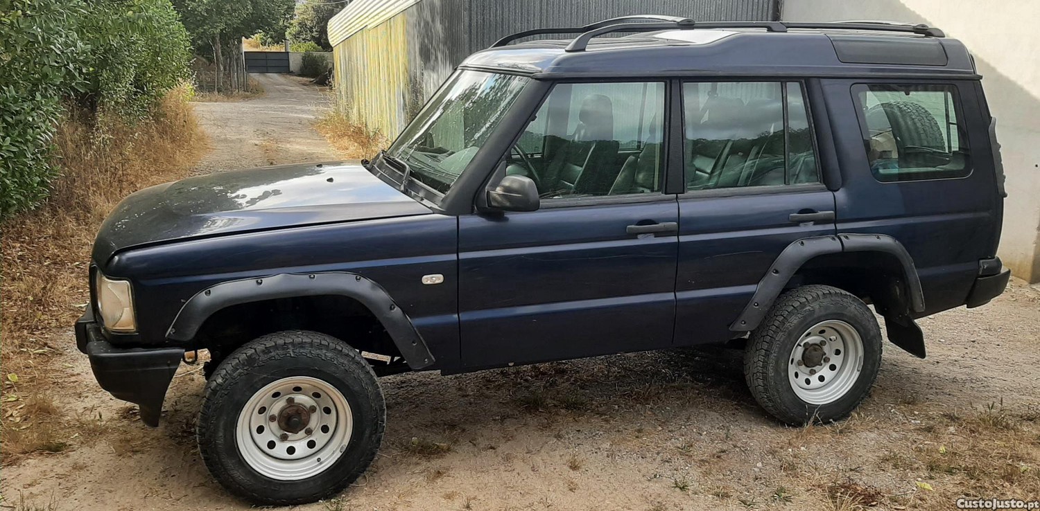 Land Rover Discovery TD5 SE Pneus 35" Averbados (Financiamento) — fotografia 3