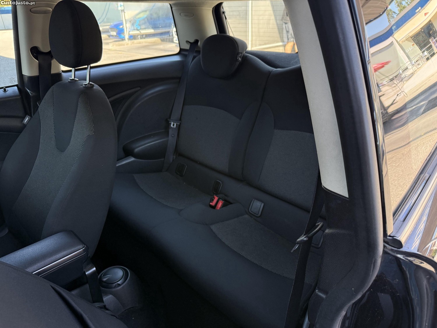 MINI Cooper 1.6 D — fotografia 3
