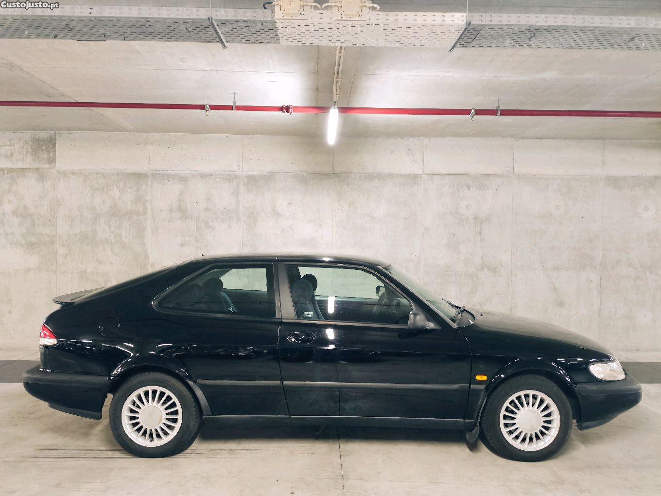 Saab 900 SE Coupe — fotografia 10