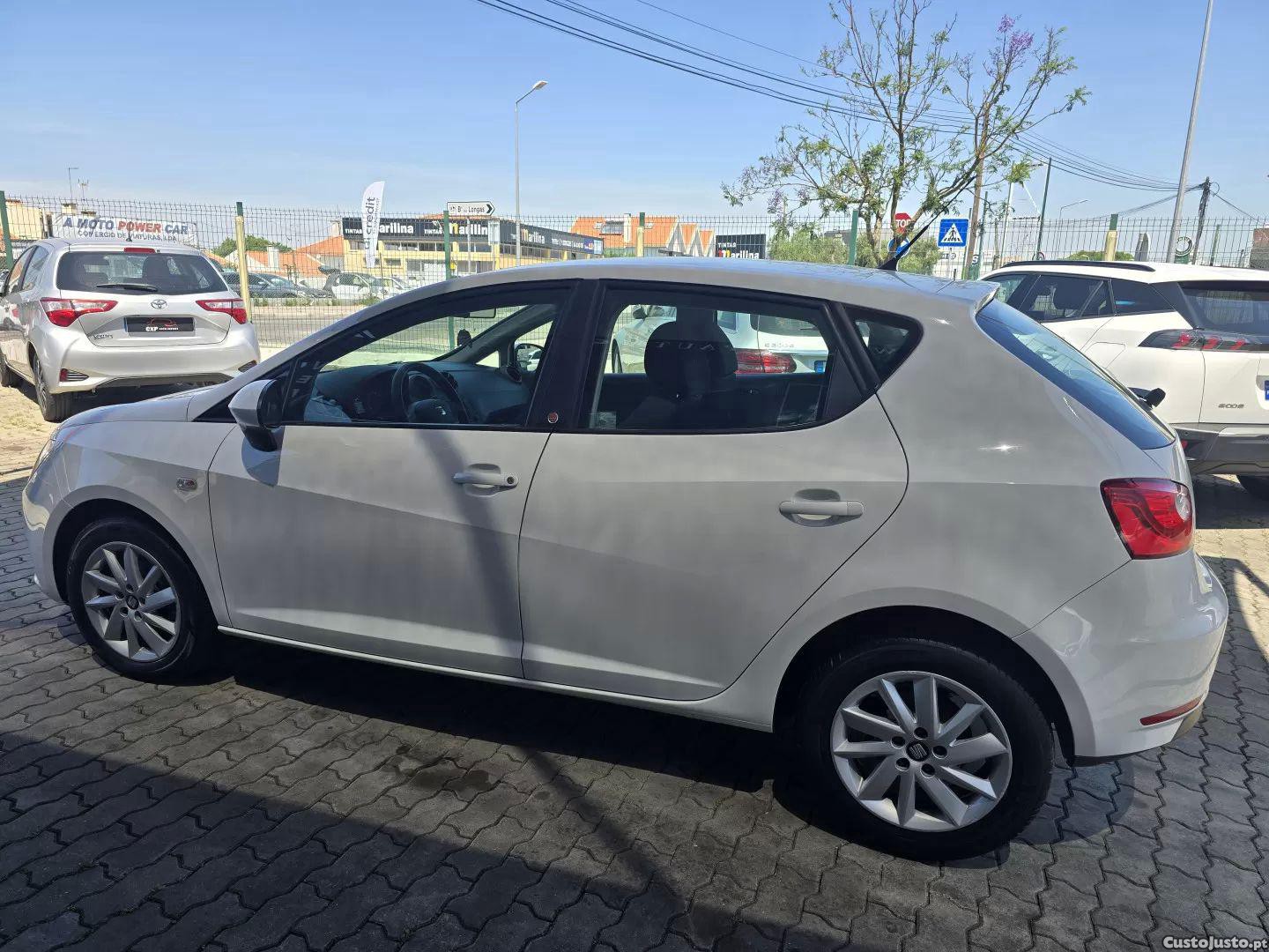 SEAT Ibiza 1.4 tdi reference — fotografia 7