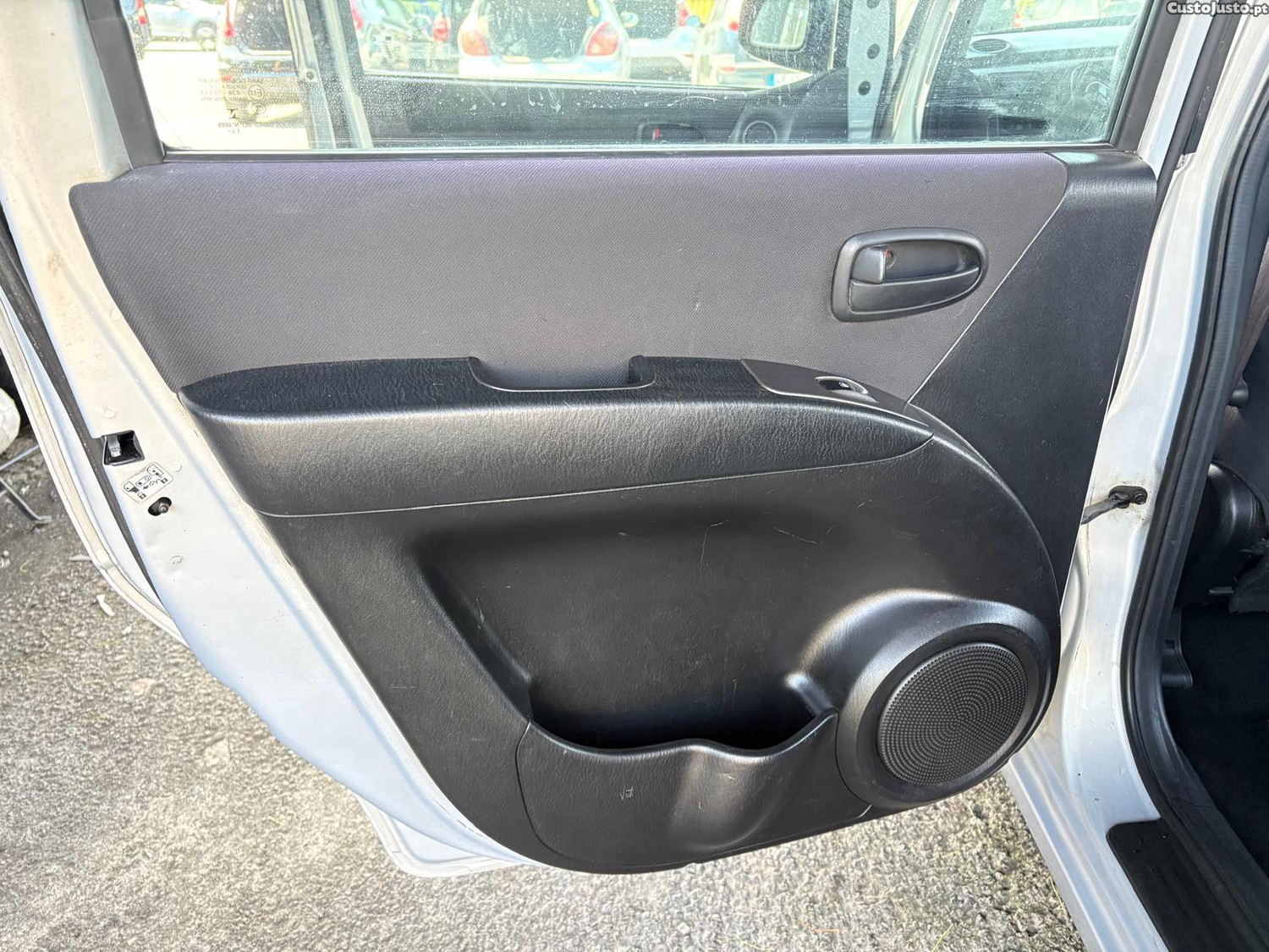 Hyundai Matrix 1.5 CRDi GLS — fotografia 4