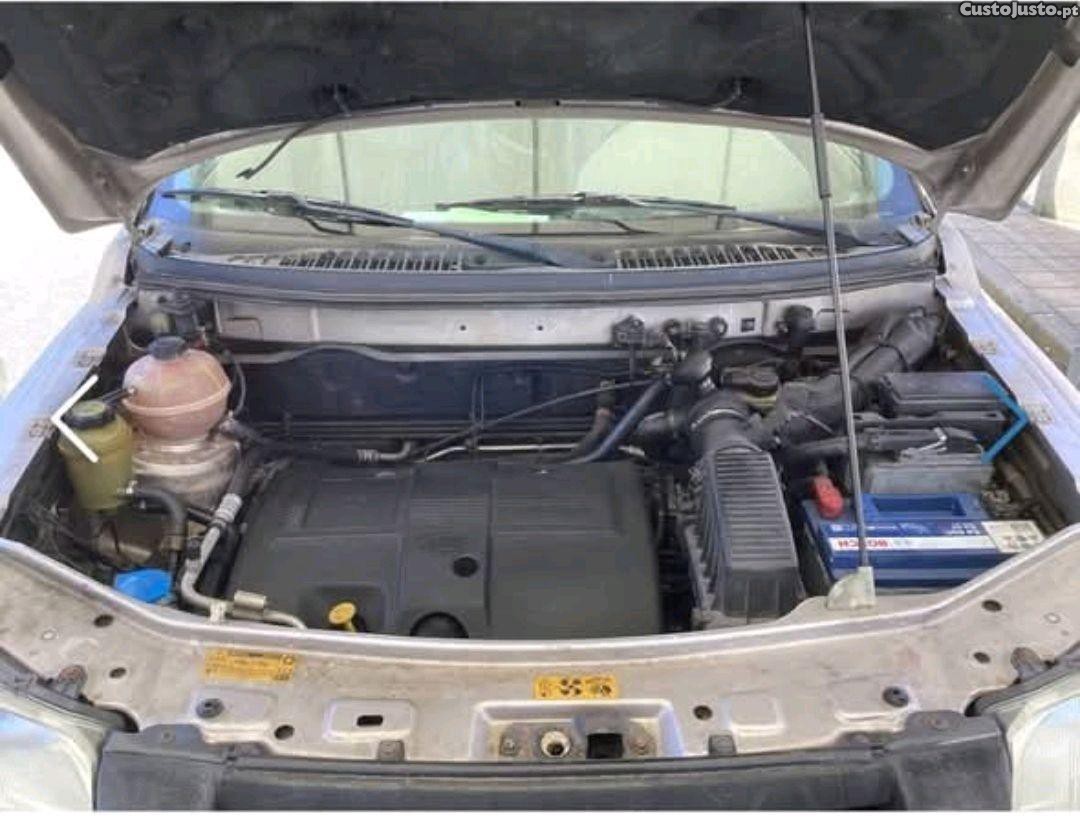 Land Rover Freelander sport 3 portas hard top — fotografia 3
