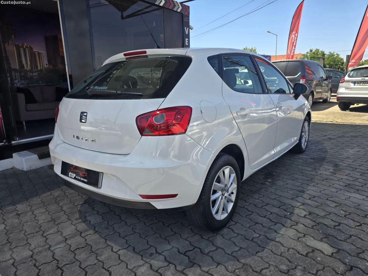 SEAT Ibiza 1.4 tdi reference — fotografia 10