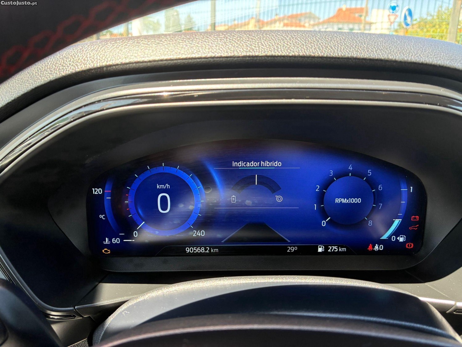 Ford Focus 1.0 EcoBoost Mild-Hybrid ST-Line X — fotografia 9