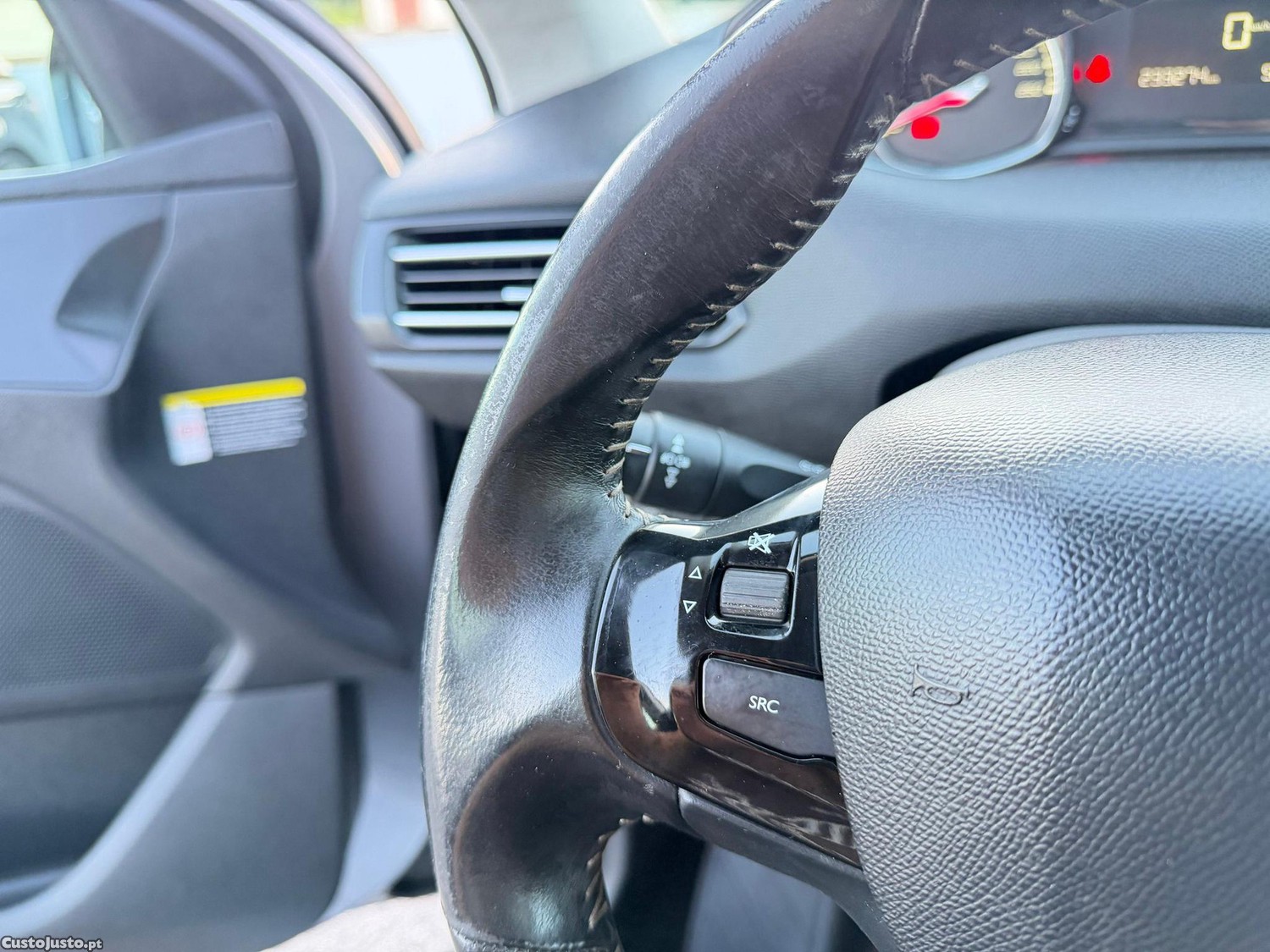 Peugeot 308 1.6 e-HDi Allure — fotografia 9