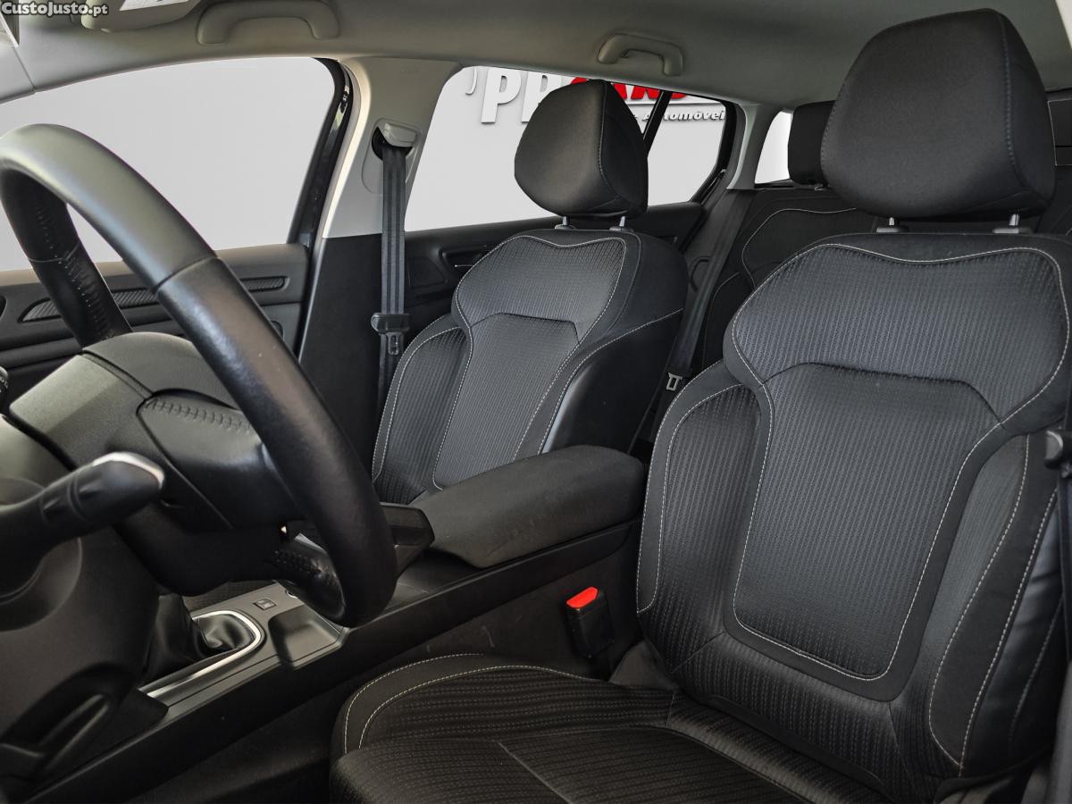 Renault Mégane Estate 1.5 dCi eco2 — fotografia 9