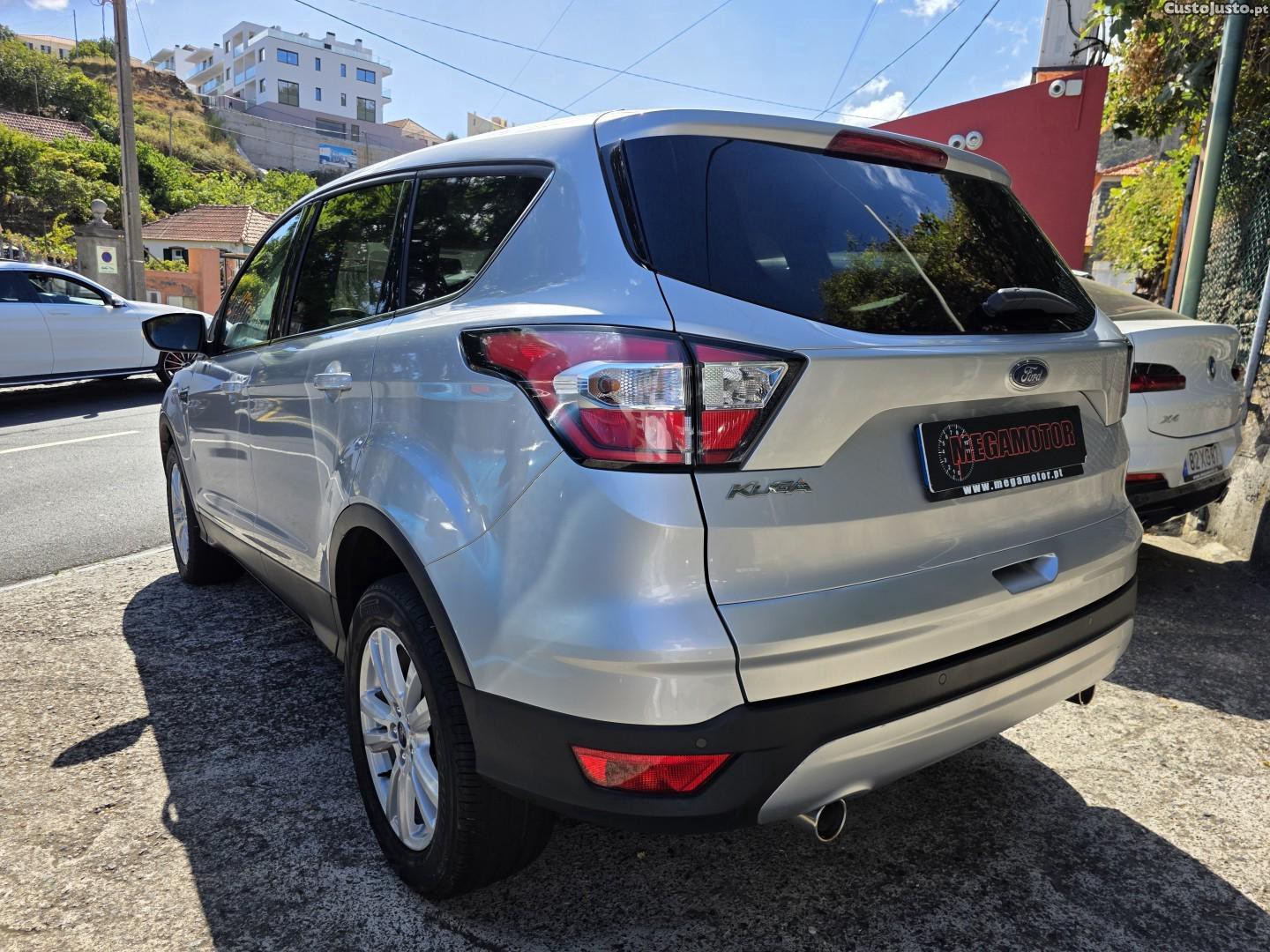 Ford Kuga 1.5 TDCi Business — photo 4