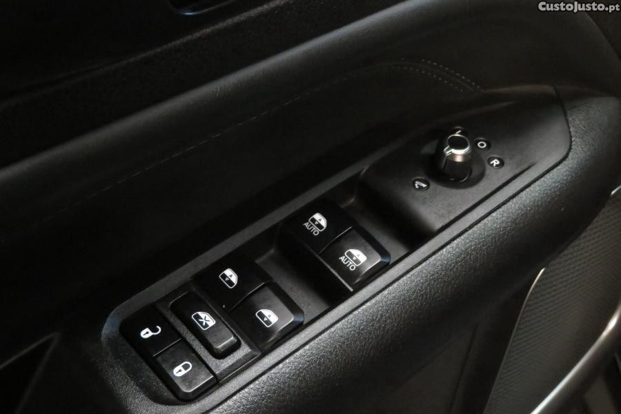 Jeep Compass 1.3 TG Trailhawk — fotografia 9
