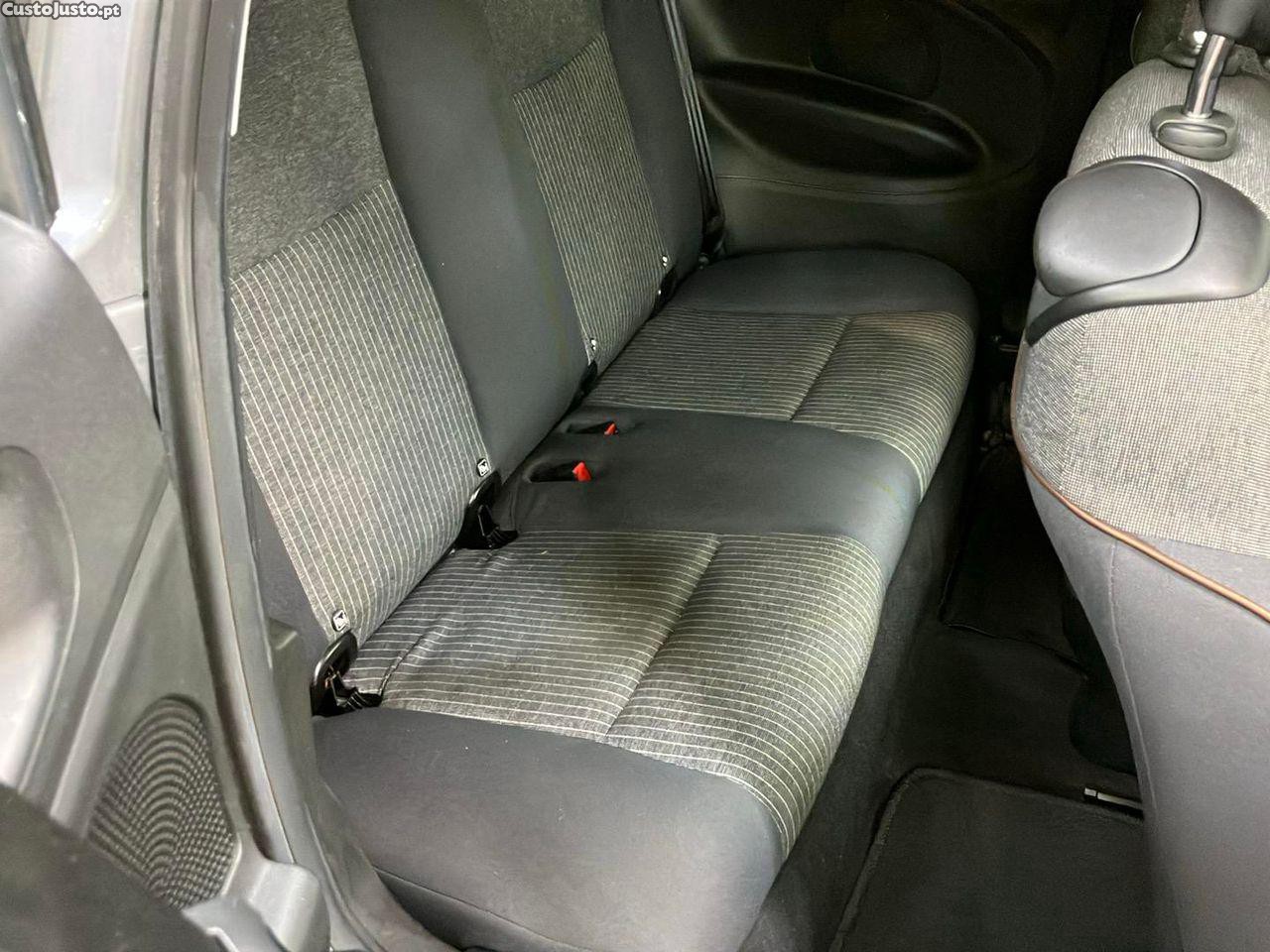 Fiat 500 e Icon Plus 42 KWh — fotografia 6