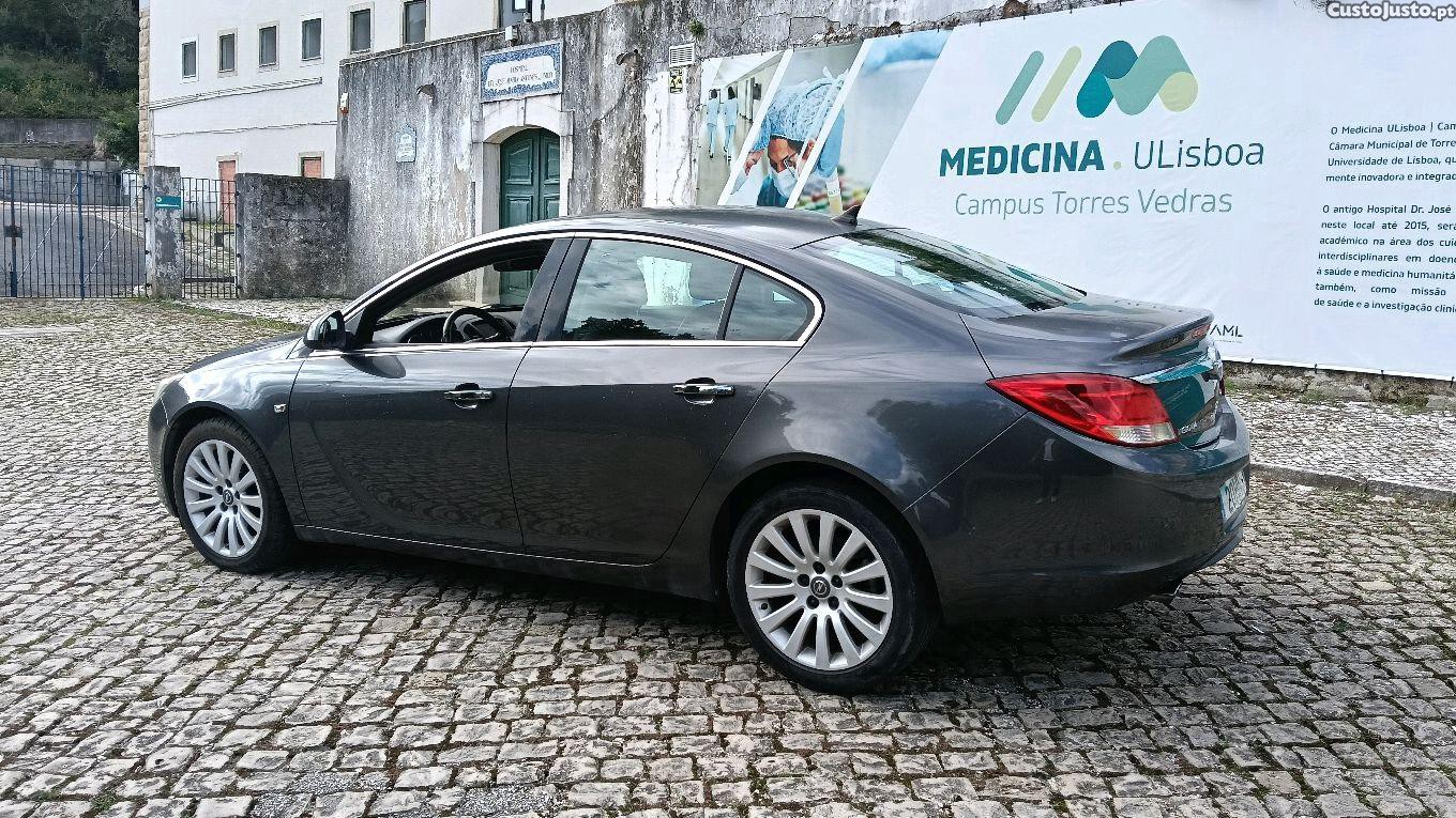 Opel Insignia 2.0 CDTi — fotografia 10
