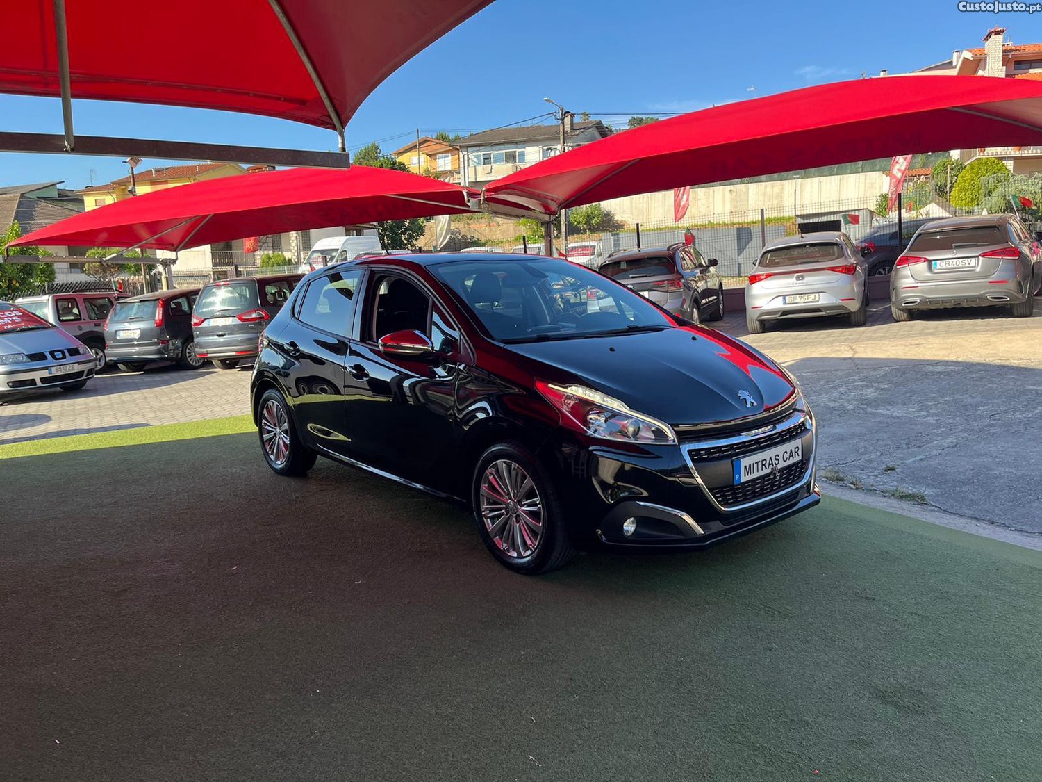 Peugeot 208 1.2 | Full Extras — fotografia 17