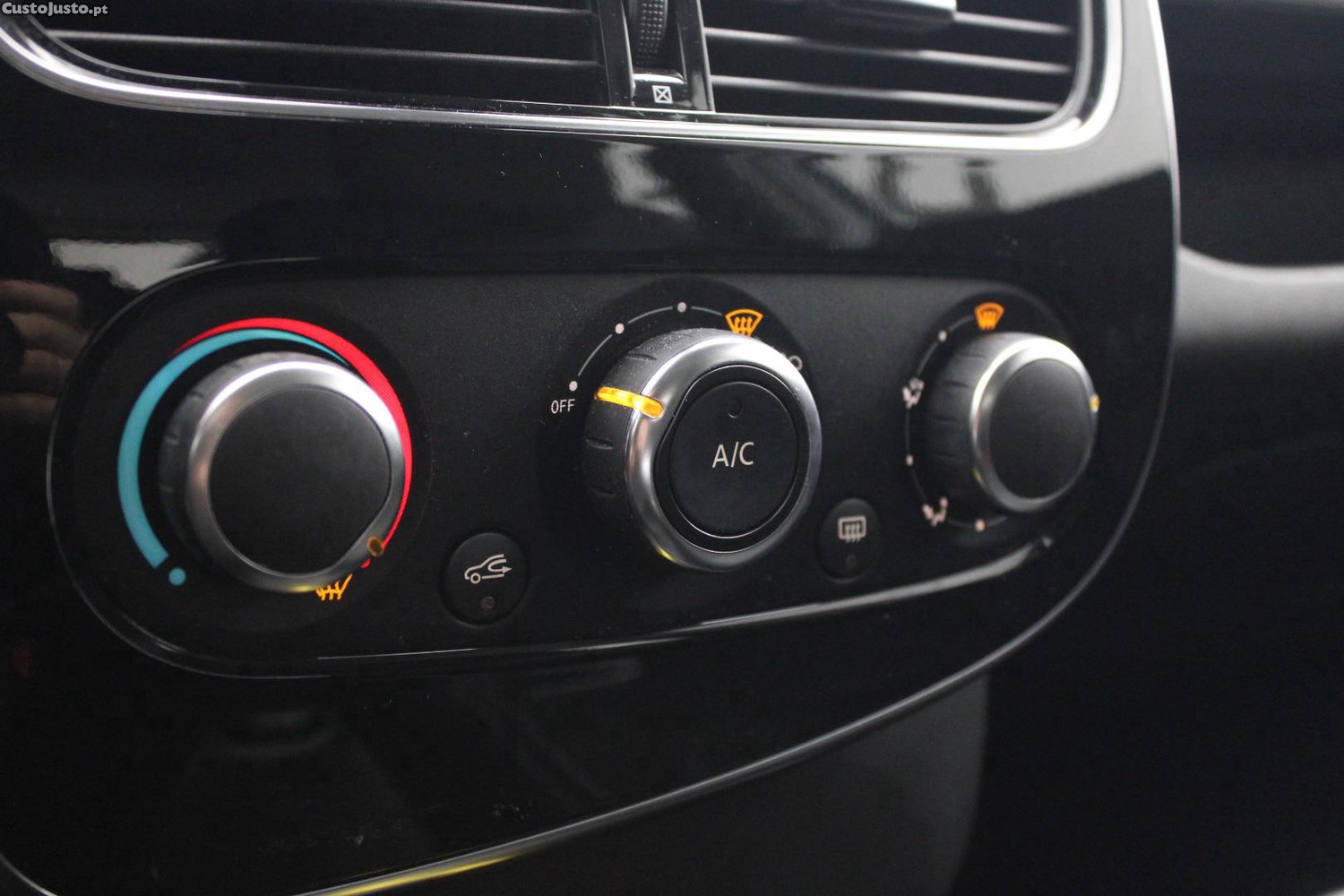 Renault Clio 1.5 DCI ZEN — fotografia 11
