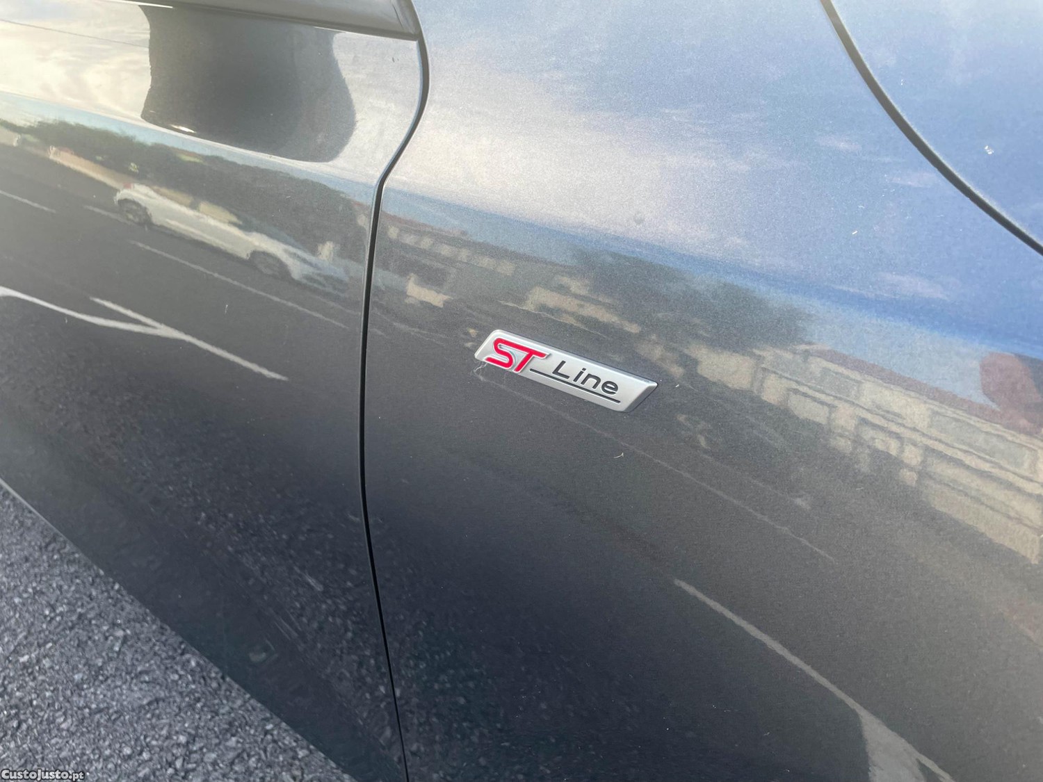 Ford Focus ST Line — photo 3