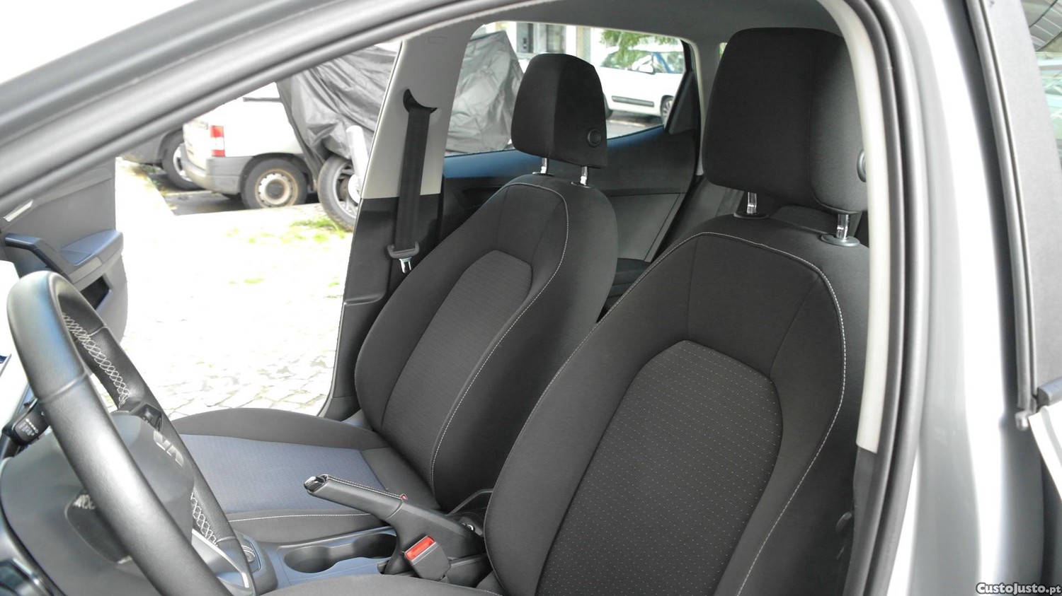 SEAT Ibiza 1.0 TSI Style DSG — fotografia 2
