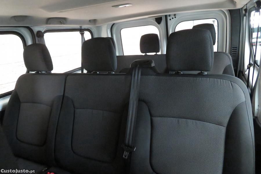 Renault Trafic 2.0 Blue dCi L1 Inte — fotografia 21