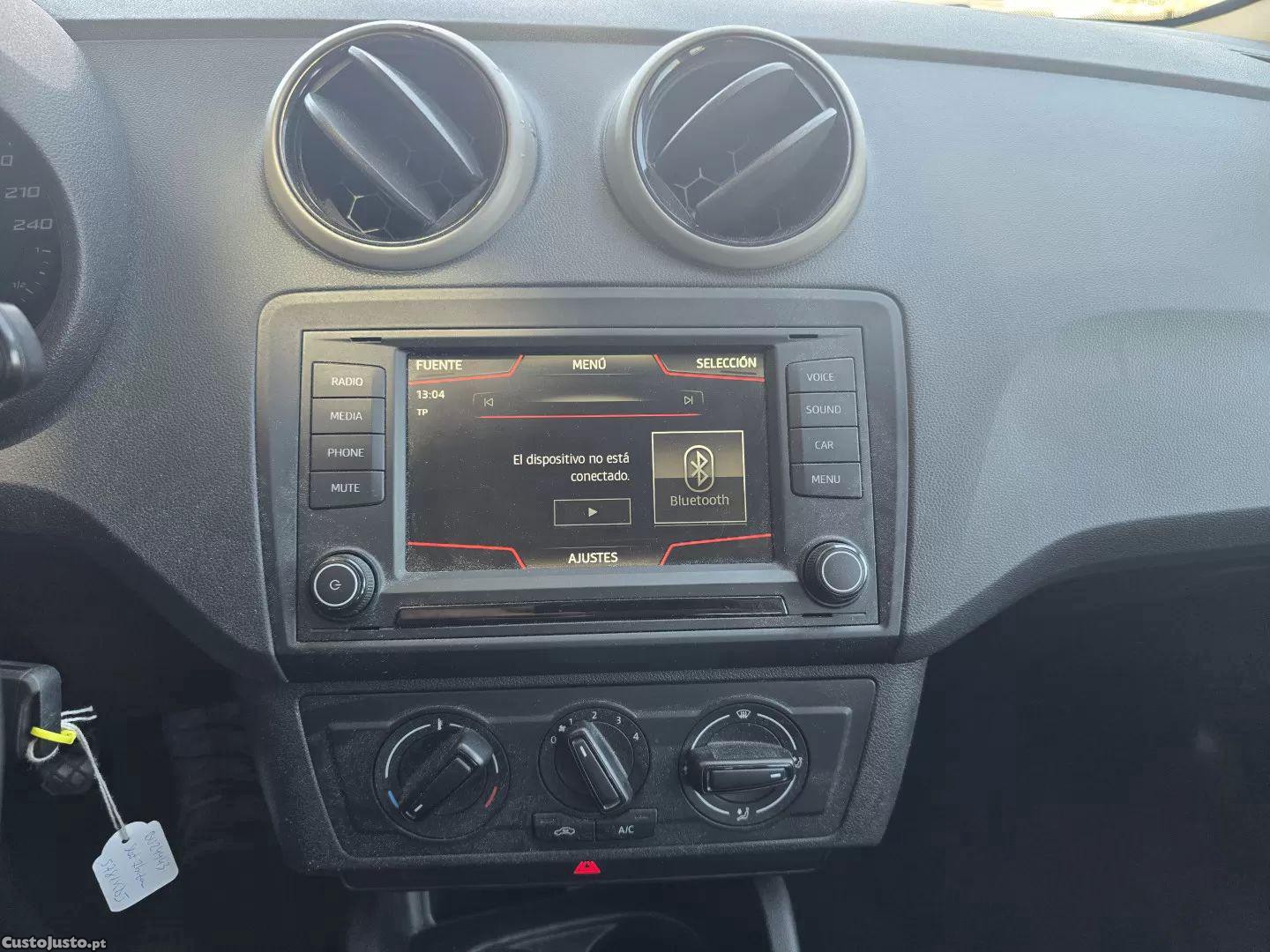 SEAT Ibiza 1.4 tdi reference — fotografia 6
