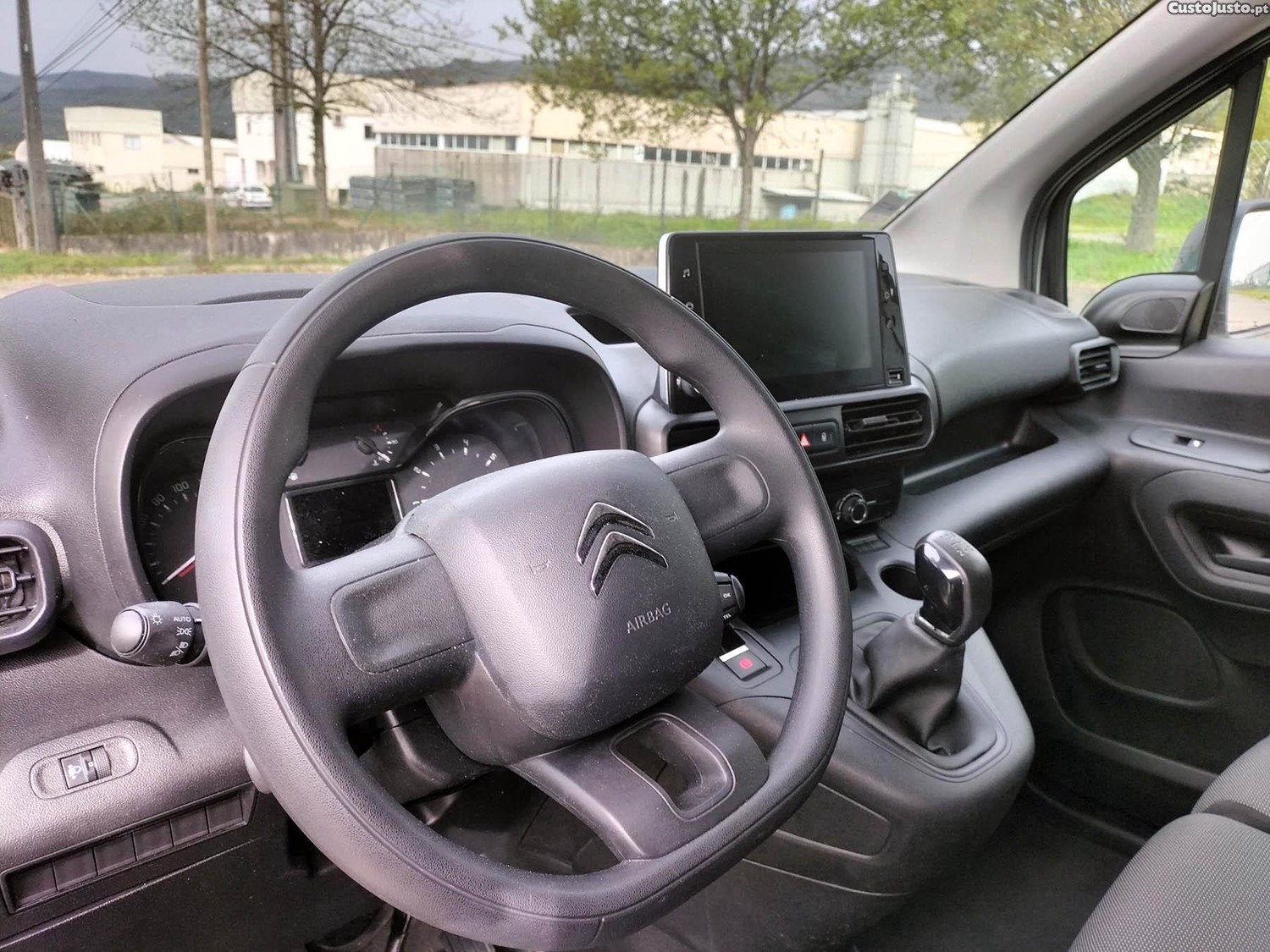 Citroën Berlingo 1.5HDI 100cv c/GPS — fotografia 5