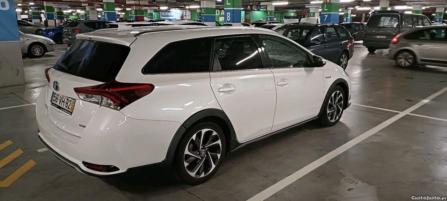 Toyota Auris Freestyle - 18 foto 5