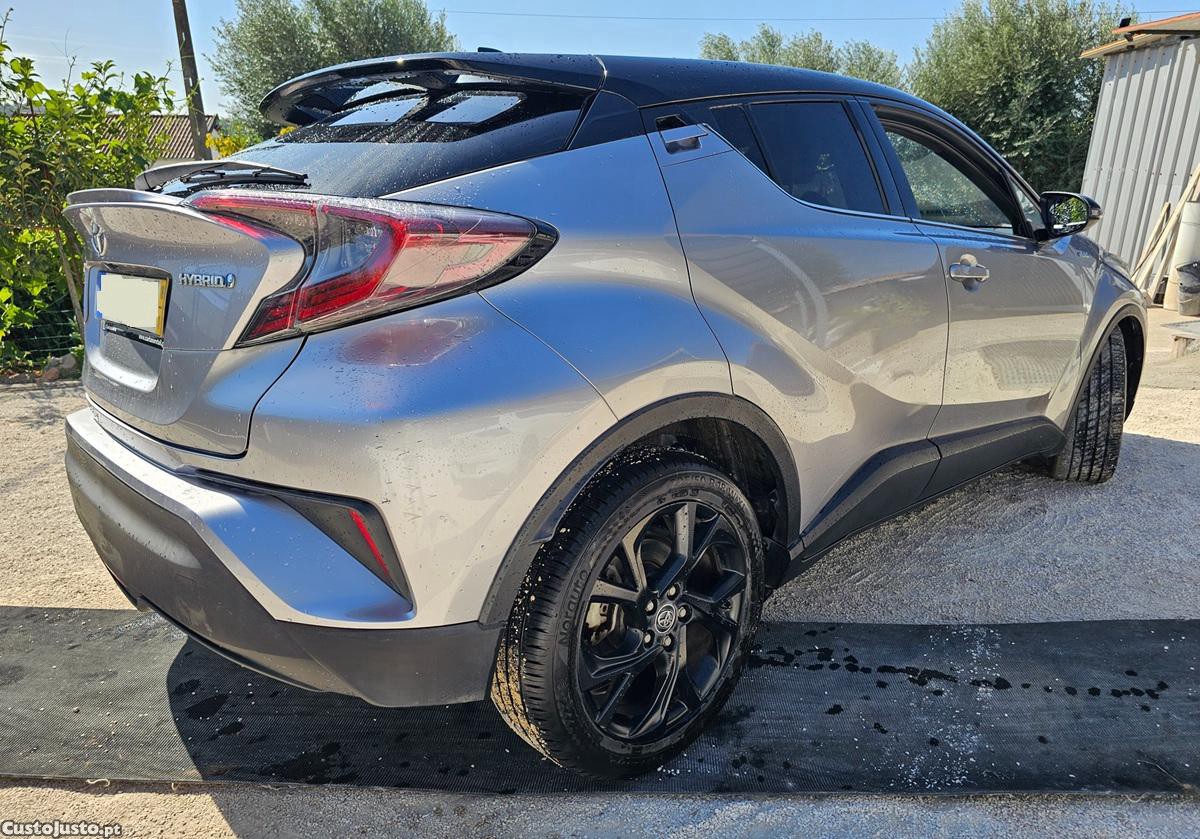 Toyota C-HR Confort + Pack Style - 18 — photo 4