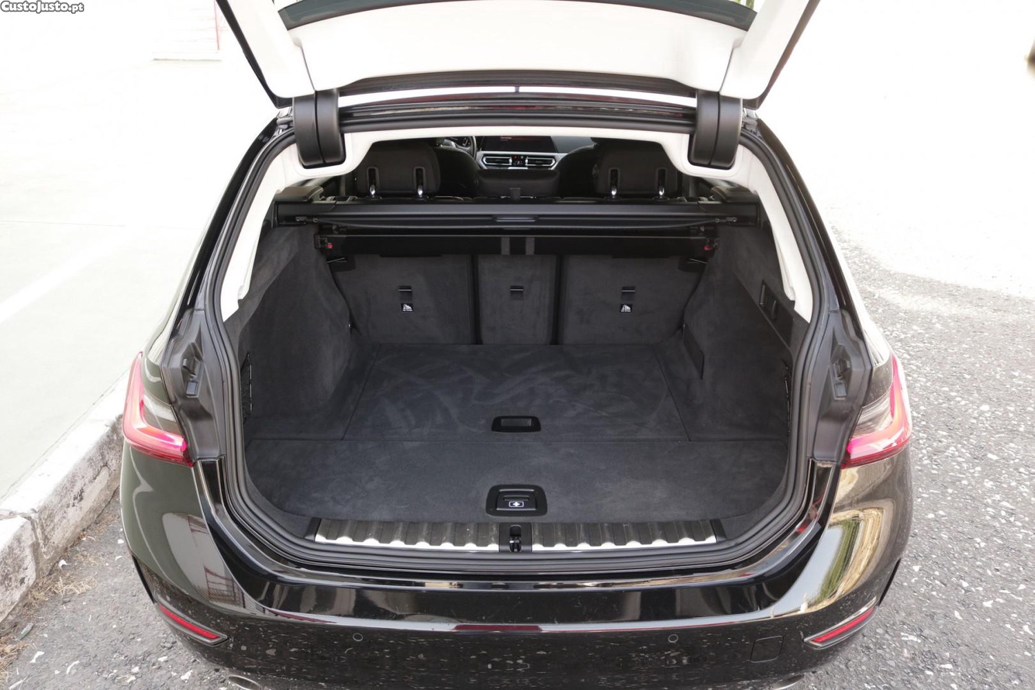 BMW 318 d Touring Advantage Auto 150cv — fotografia 45